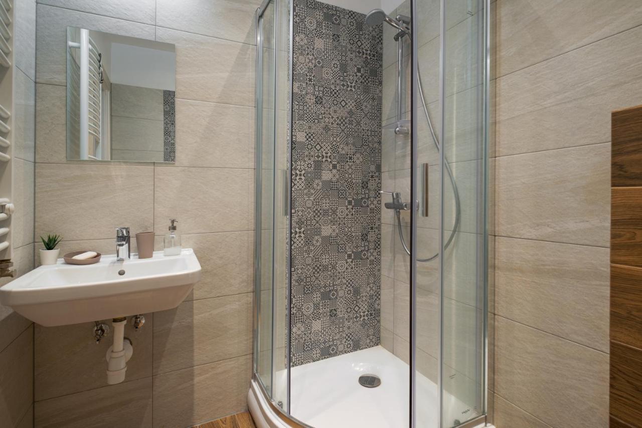 Kings Neighbor. Apartment 600 Meters From Castle Krakow Luaran gambar
