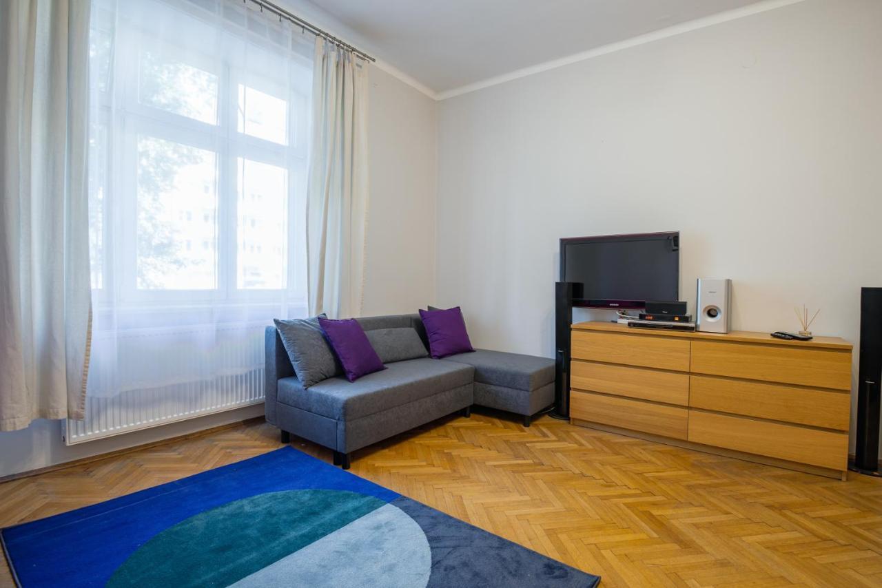 Kings Neighbor. Apartment 600 Meters From Castle Krakow Luaran gambar
