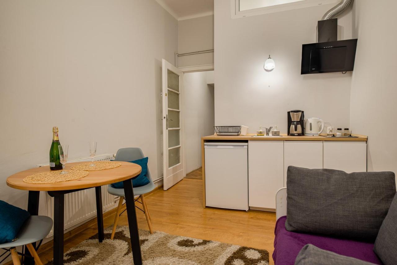 Kings Neighbor. Apartment 600 Meters From Castle Krakow Luaran gambar